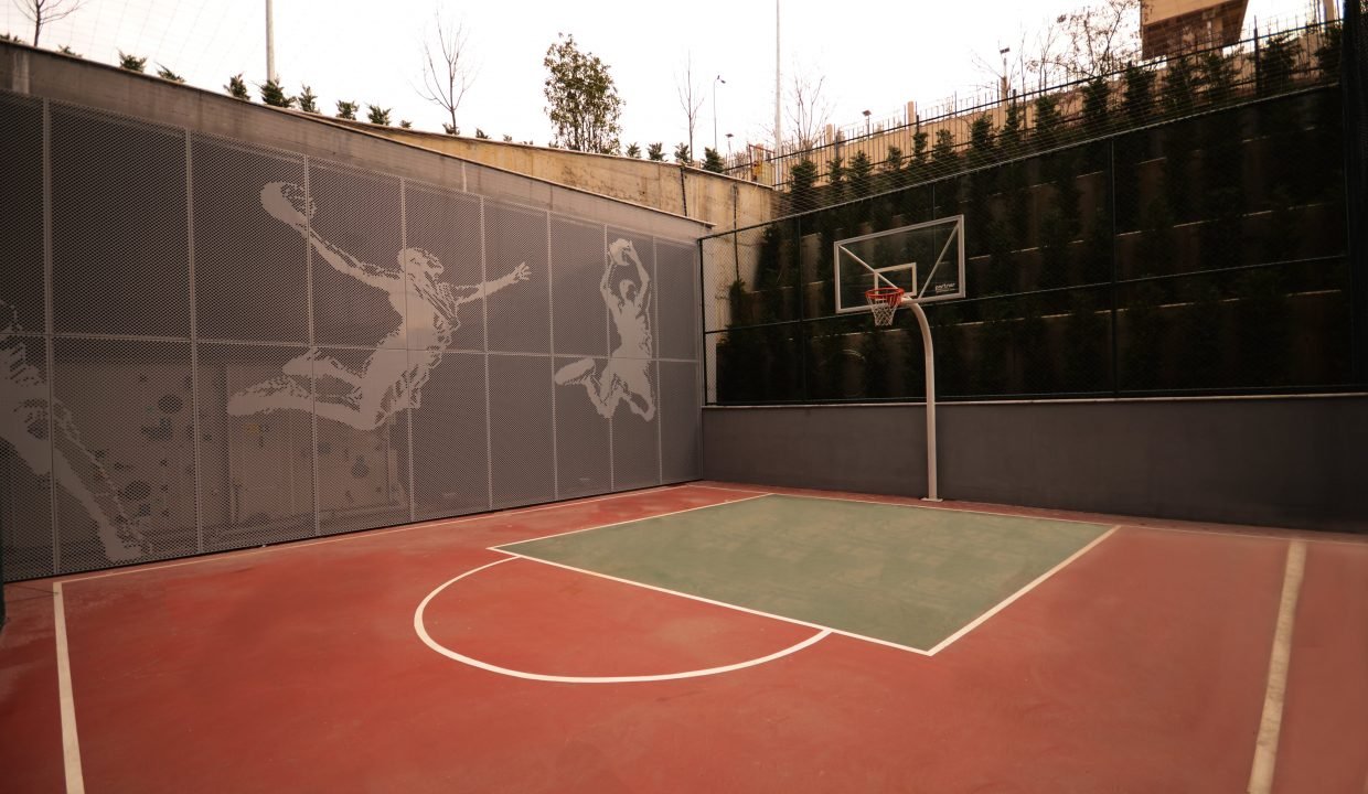 basketball court-min